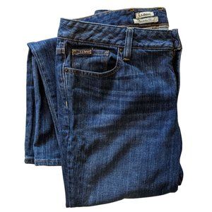 L.L. Bean Favorite Fit Jeans Size 8 Petite Excellent Condition